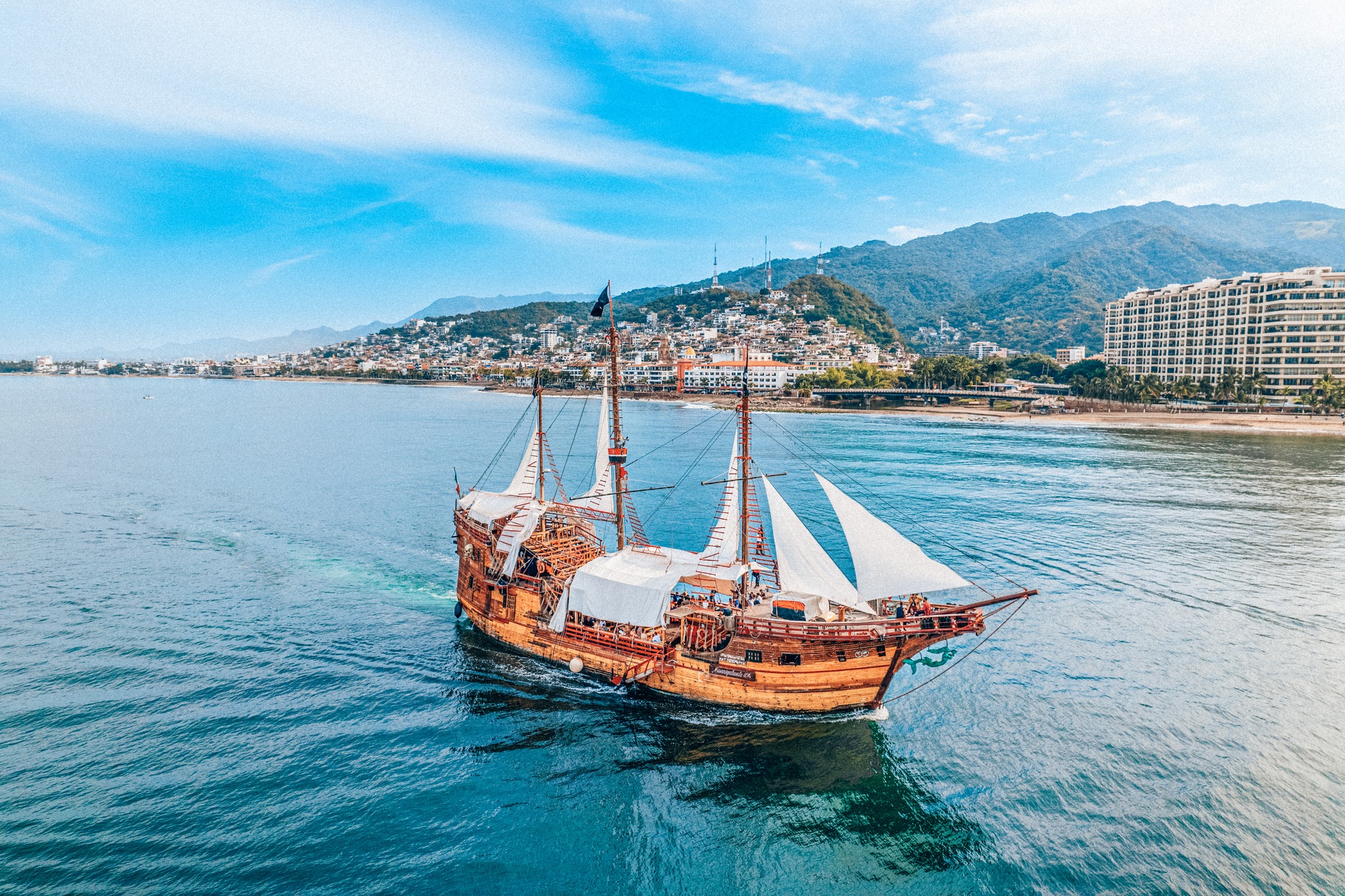 Marigalante II, the new pirate ship in Puerto Vallarta, sailing in Banderas Bay